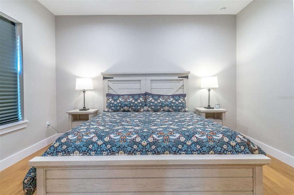 En Venta: $899,000 (3 camas, 3 baños, 1824 Pies cuadrados)