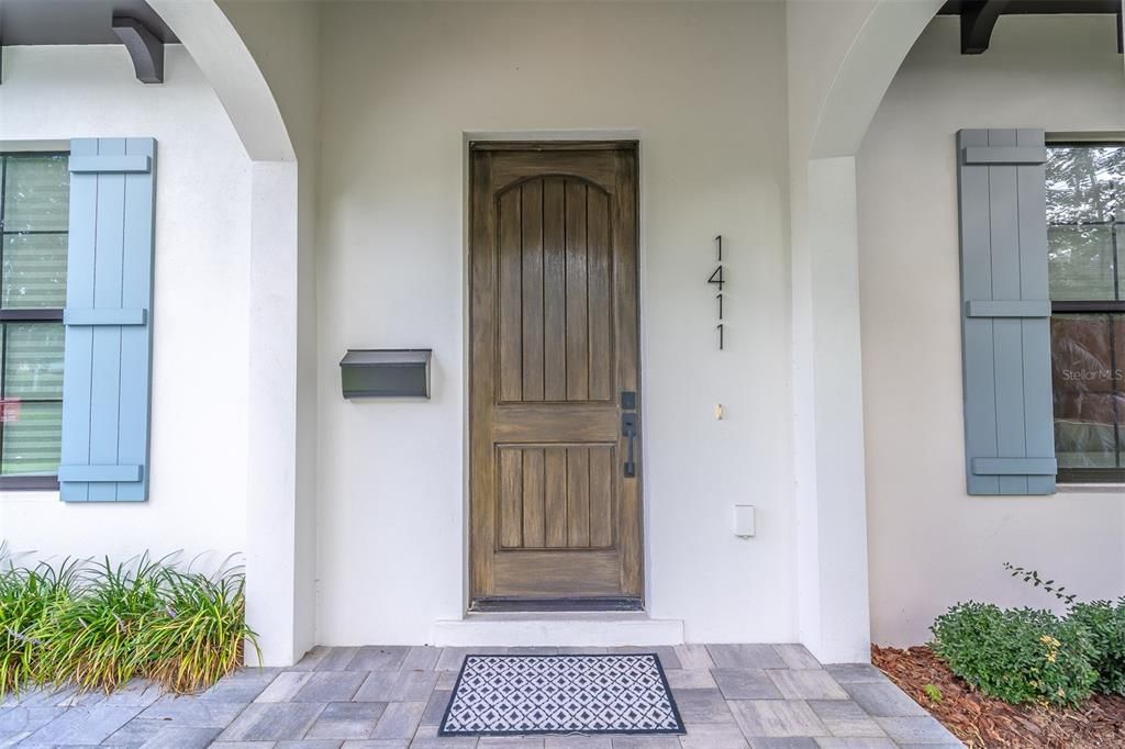 En Venta: $899,000 (3 camas, 3 baños, 1824 Pies cuadrados)