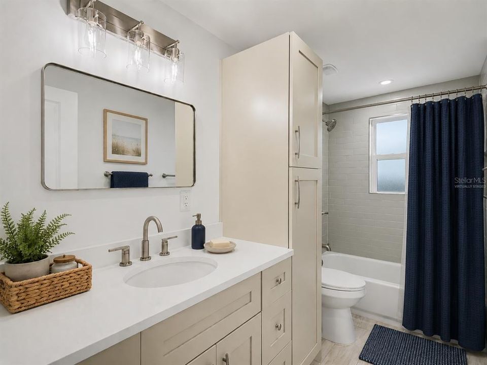 En Venta: $539,900 (4 camas, 2 baños, 1938 Pies cuadrados)