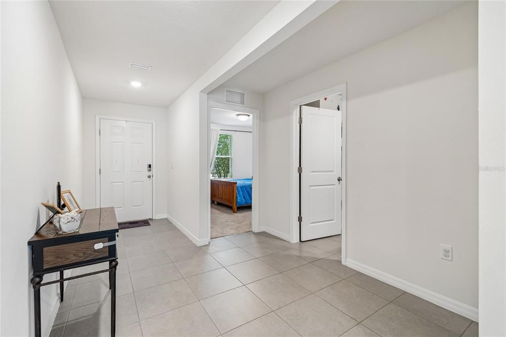 En Venta: $330,000 (3 camas, 2 baños, 1405 Pies cuadrados)