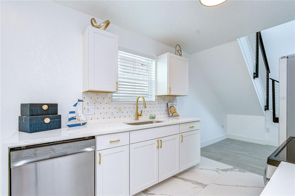 For Sale: $449,000 (3 beds, 2 baths, 1536 Square Feet)