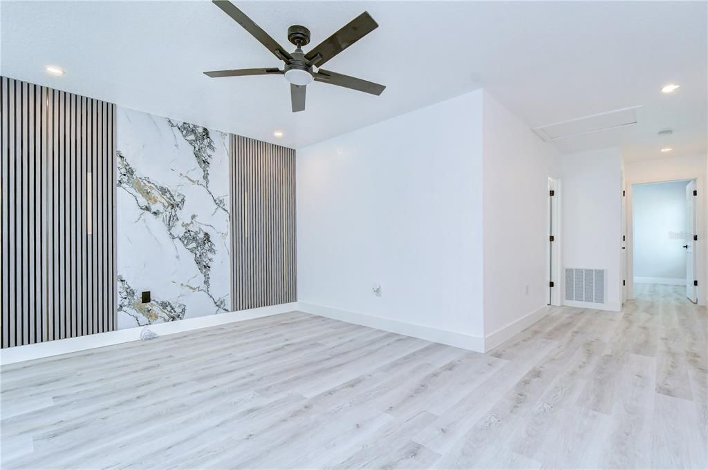 For Sale: $449,000 (3 beds, 2 baths, 1536 Square Feet)