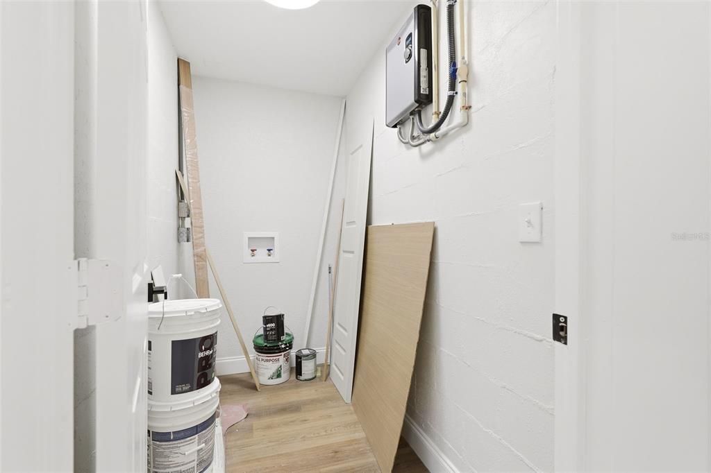 En Venta: $299,000 (4 camas, 2 baños, 1444 Pies cuadrados)