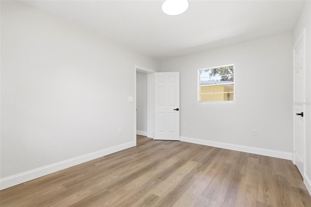 En Venta: $299,000 (4 camas, 2 baños, 1444 Pies cuadrados)