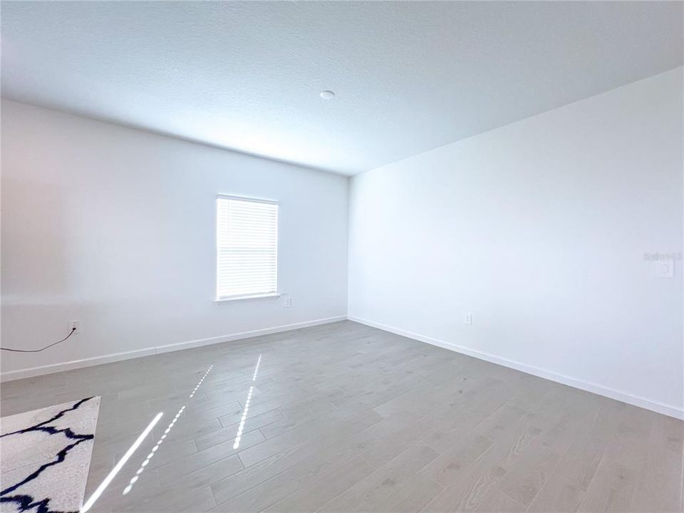 В аренду: $2,600 (4 спален, 3 ванн, 2046 Квадратных фут)
