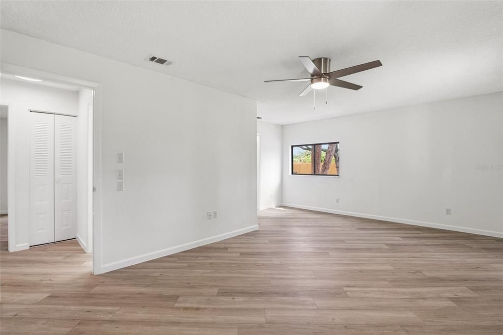 En Venta: $239,990 (3 camas, 2 baños, 1886 Pies cuadrados)
