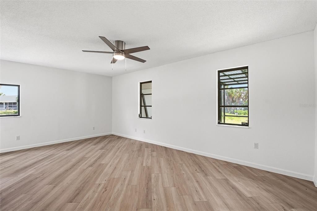 En Venta: $239,990 (3 camas, 2 baños, 1886 Pies cuadrados)