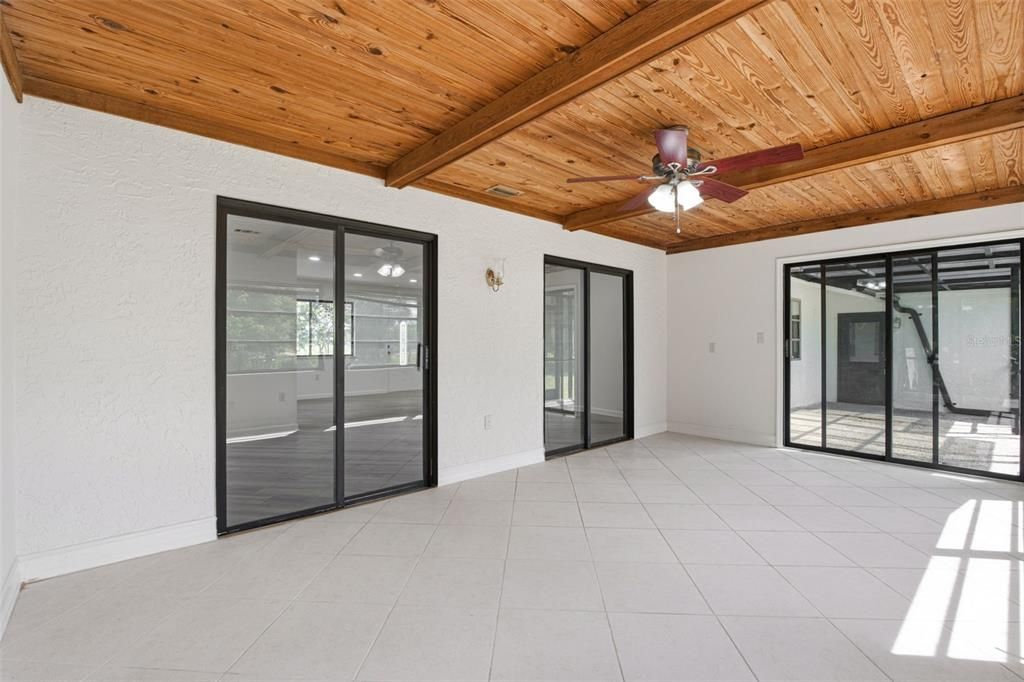En Venta: $239,990 (3 camas, 2 baños, 1886 Pies cuadrados)