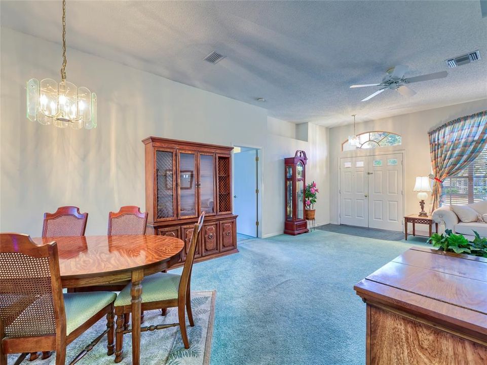 For Sale: $300,000 (3 beds, 2 baths, 1909 Square Feet)