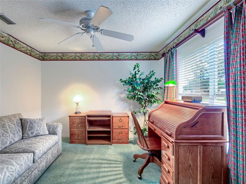 For Sale: $300,000 (3 beds, 2 baths, 1909 Square Feet)