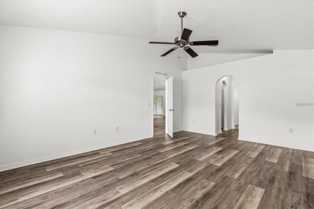For Rent: $2,200 (4 beds, 2 baths, 2238 Square Feet)
