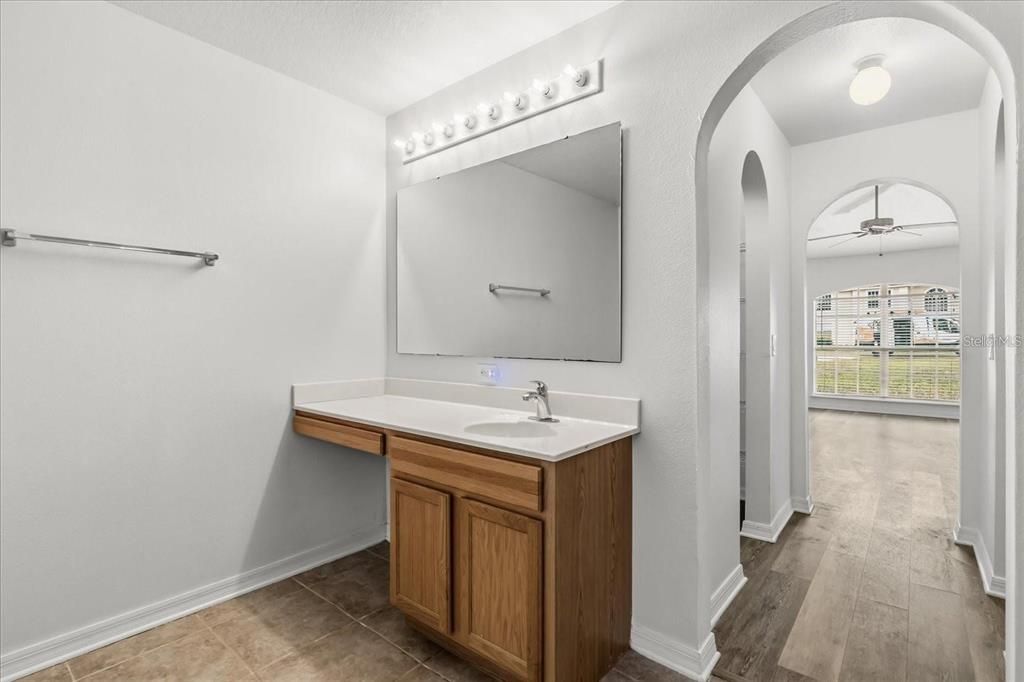 For Rent: $2,200 (4 beds, 2 baths, 2238 Square Feet)