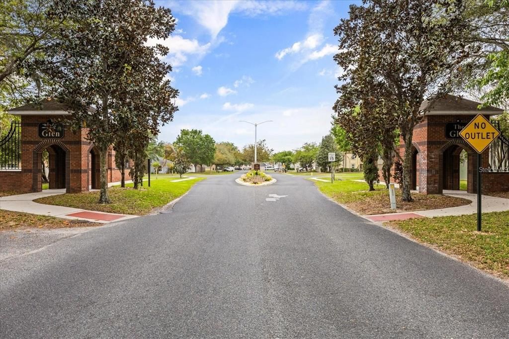 For Rent: $2,200 (4 beds, 2 baths, 2238 Square Feet)