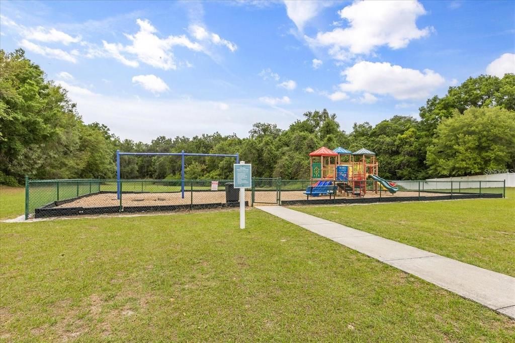 For Rent: $2,200 (4 beds, 2 baths, 2238 Square Feet)