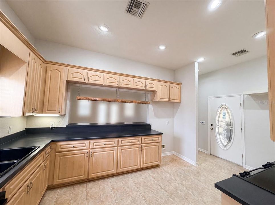 En Venta: $345,000 (1 camas, 1 baños, 1062 Pies cuadrados)