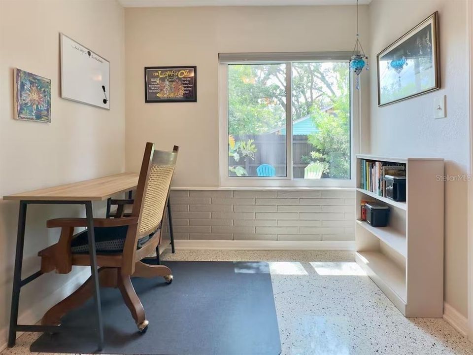 For Rent: $2,600 (1 beds, 1 baths, 800 Square Feet)