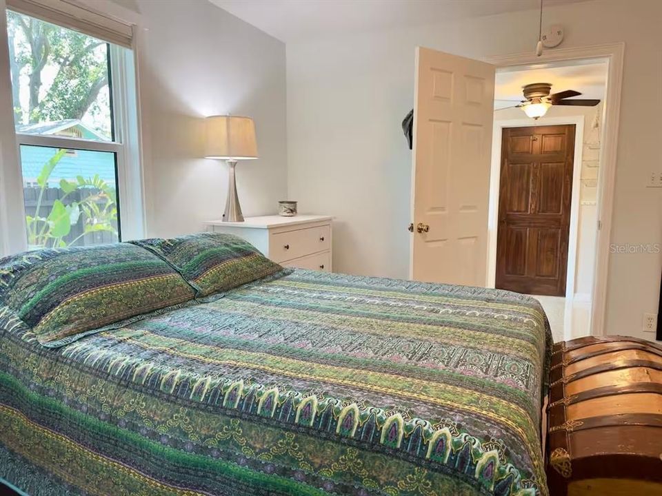 For Rent: $2,600 (1 beds, 1 baths, 800 Square Feet)