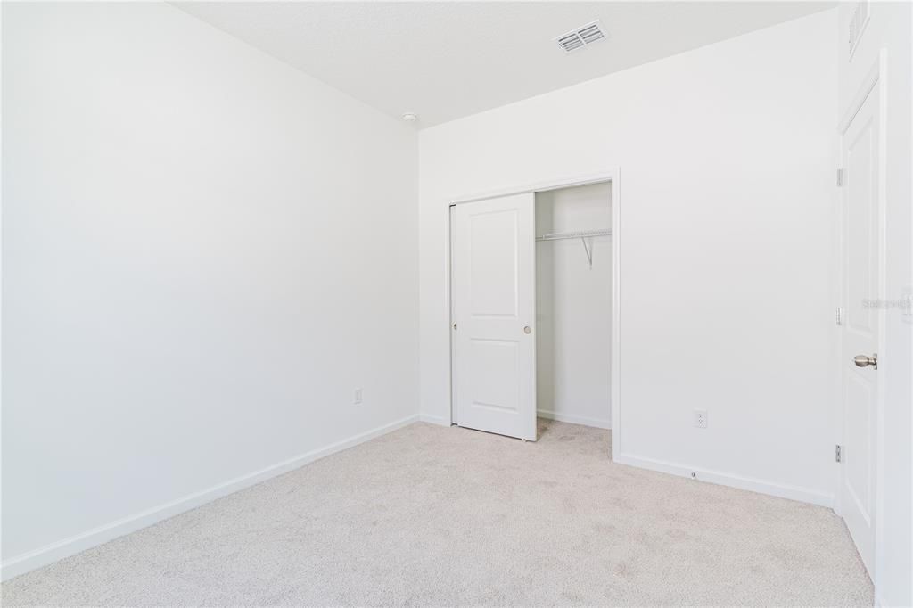 For Rent: $2,100 (3 beds, 2 baths, 1556 Square Feet)