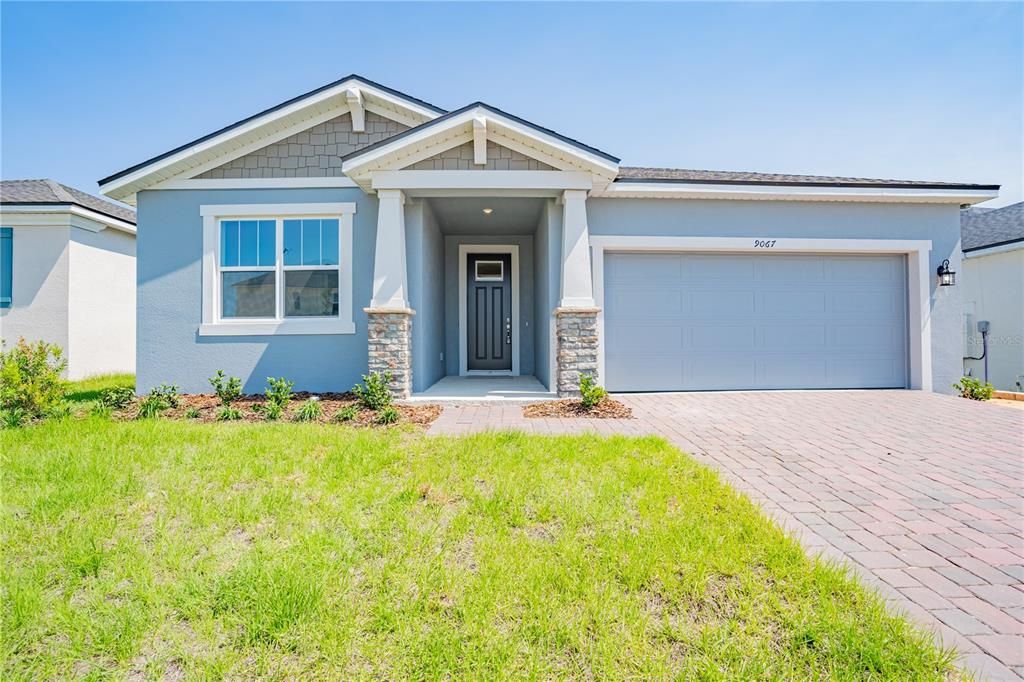 For Rent: $2,100 (3 beds, 2 baths, 1556 Square Feet)