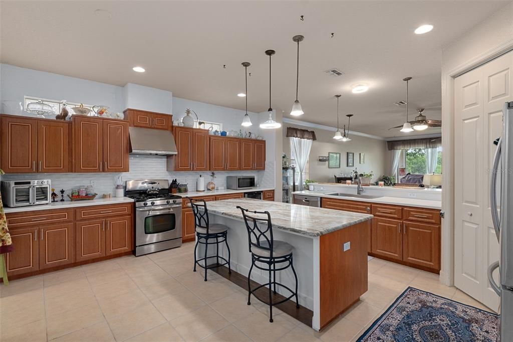 For Sale: $339,000 (3 beds, 2 baths, 2191 Square Feet)