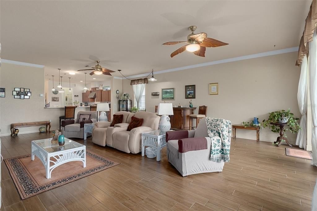 For Sale: $339,000 (3 beds, 2 baths, 2191 Square Feet)