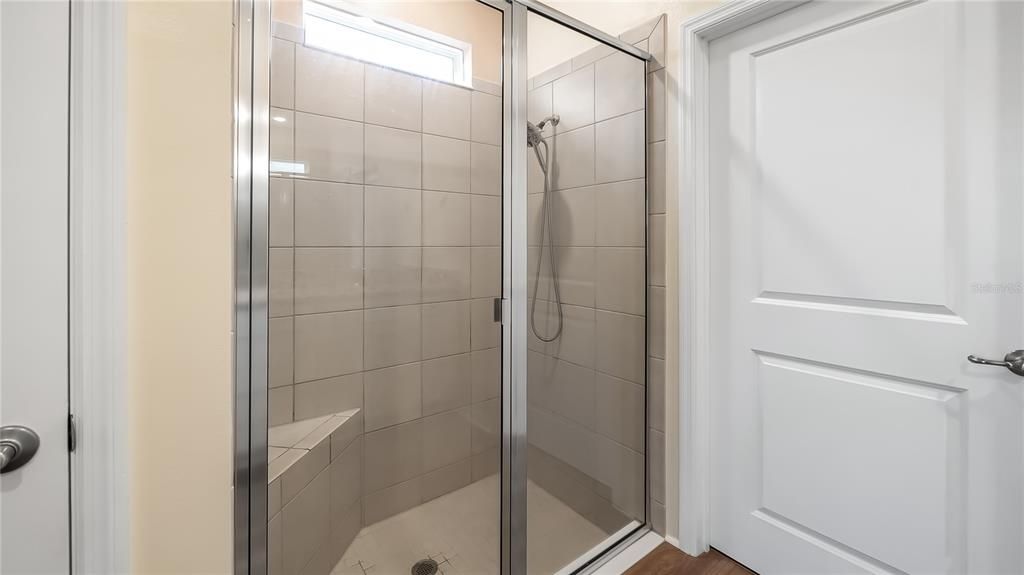 На продажу: $330,000 (3 спален, 2 ванн, 1816 Квадратных фут)