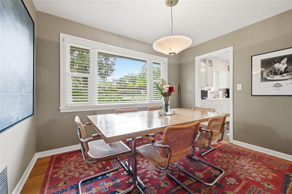 En Venta: $850,000 (4 camas, 3 baños, 2536 Pies cuadrados)