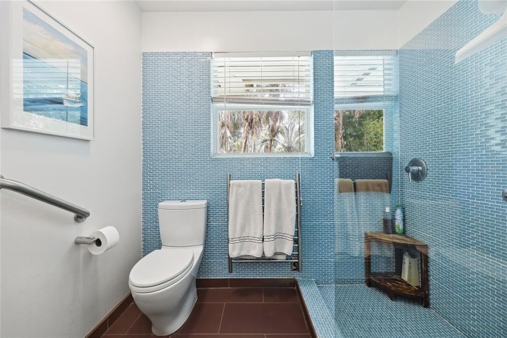 En Venta: $850,000 (4 camas, 3 baños, 2536 Pies cuadrados)