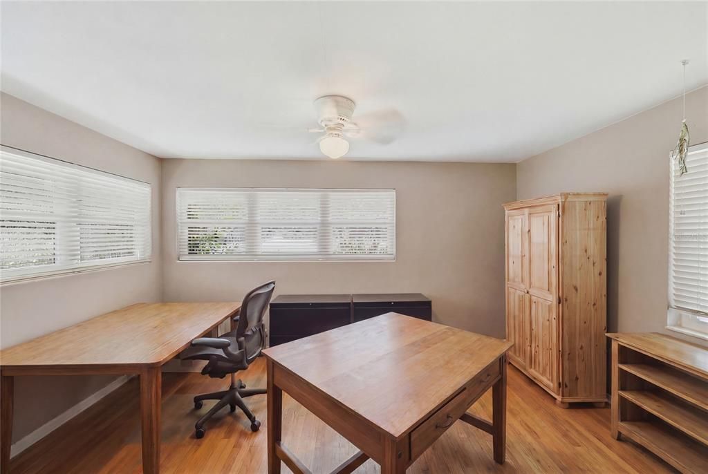 En Venta: $850,000 (4 camas, 3 baños, 2536 Pies cuadrados)