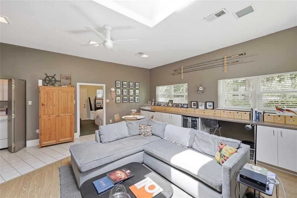 En Venta: $850,000 (4 camas, 3 baños, 2536 Pies cuadrados)
