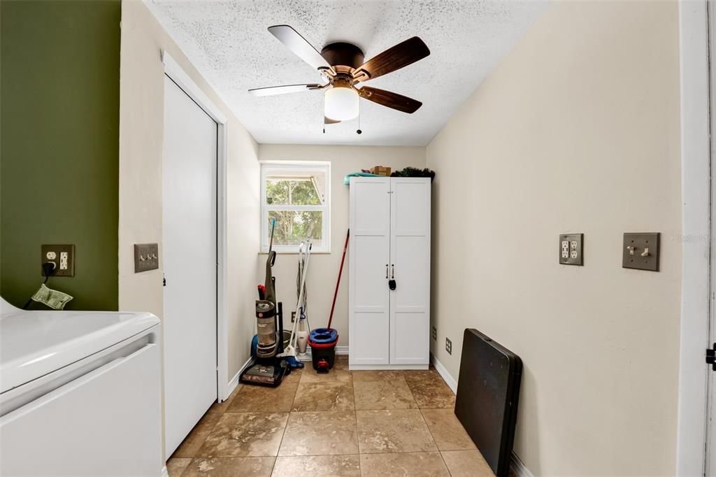 For Sale: $389,000 (3 beds, 2 baths, 1803 Square Feet)