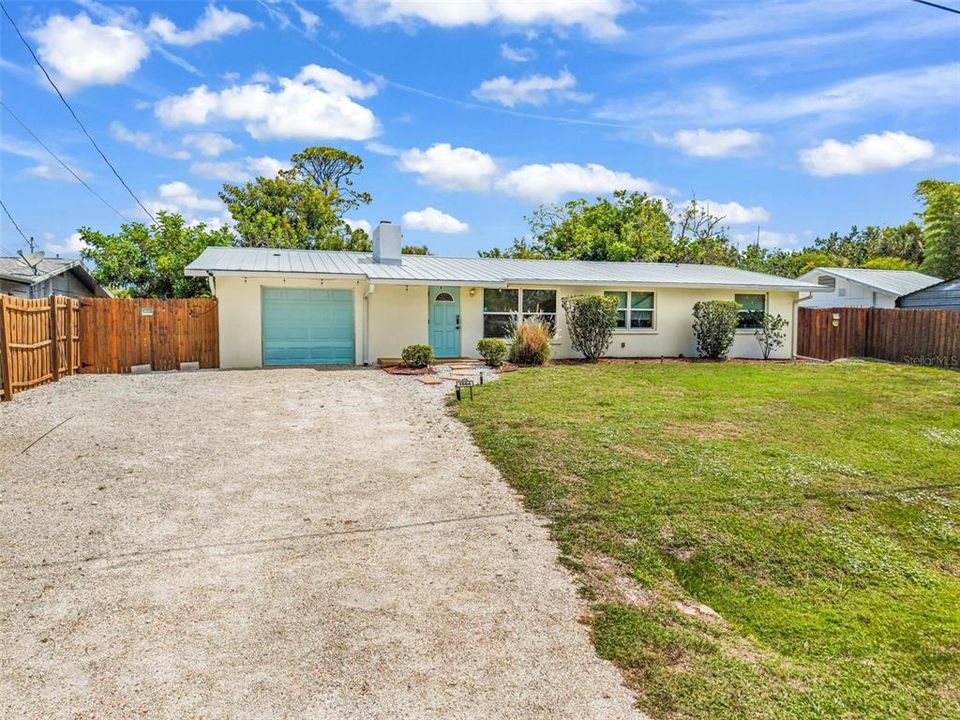 For Sale: $389,000 (3 beds, 2 baths, 1803 Square Feet)