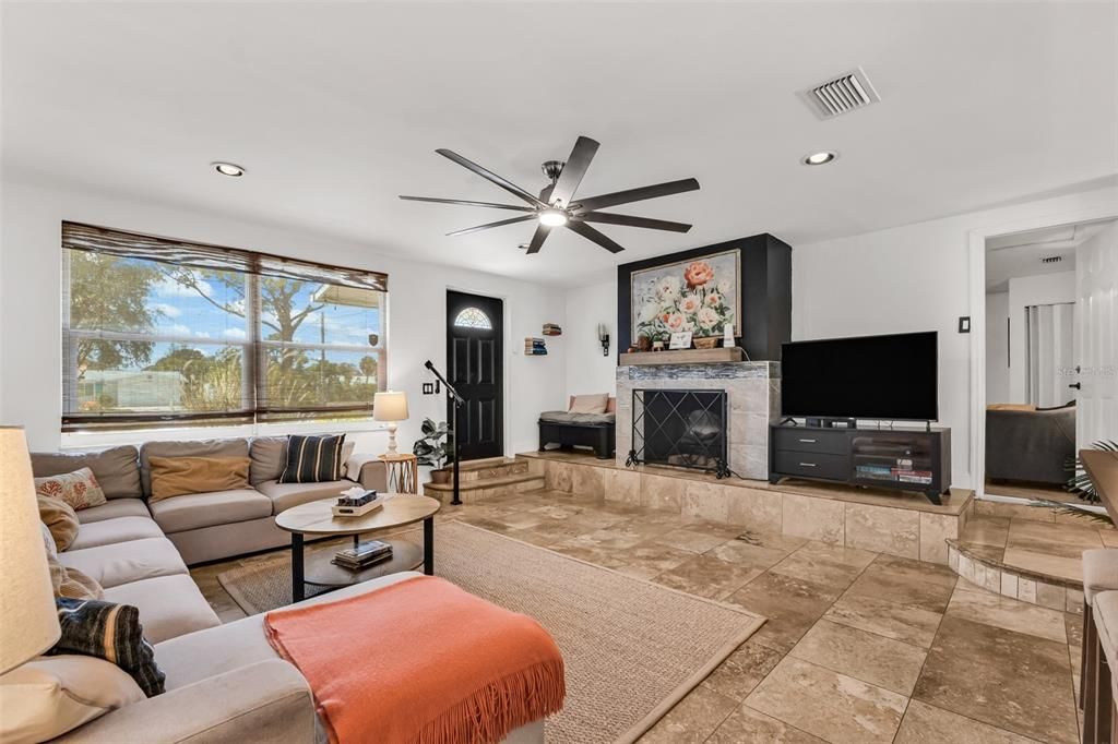 For Sale: $389,000 (3 beds, 2 baths, 1803 Square Feet)