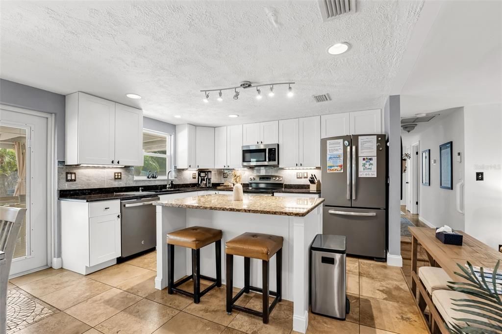 For Sale: $389,000 (3 beds, 2 baths, 1803 Square Feet)
