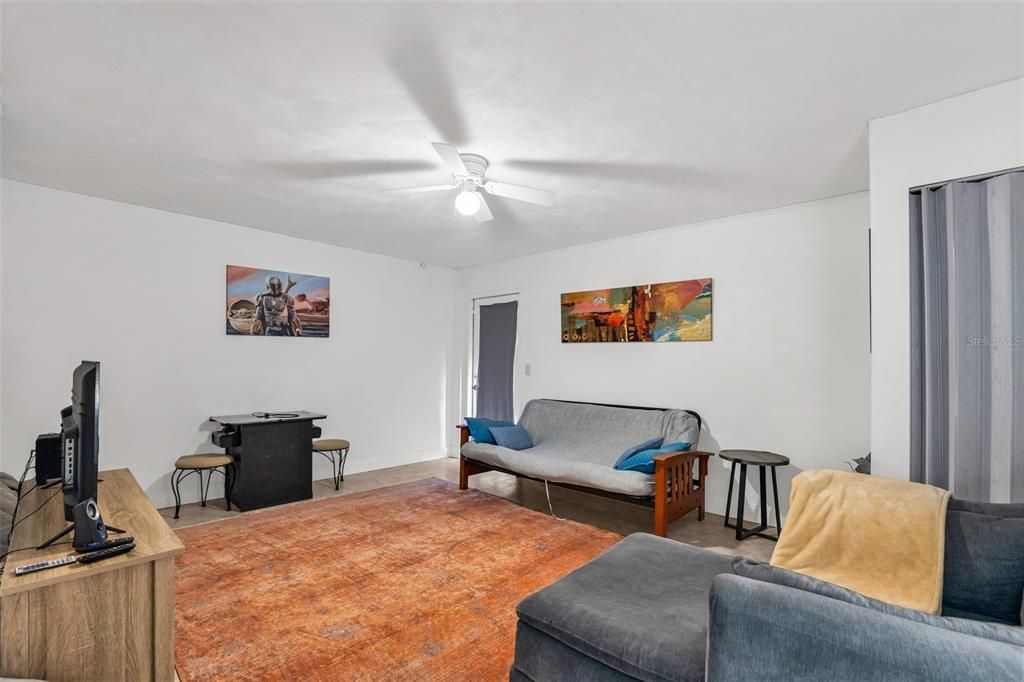 For Sale: $389,000 (3 beds, 2 baths, 1803 Square Feet)