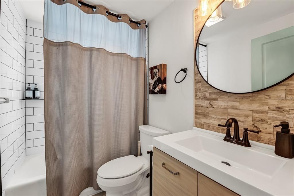 For Sale: $389,000 (3 beds, 2 baths, 1803 Square Feet)