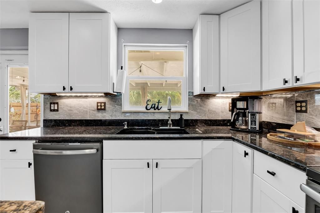 For Sale: $389,000 (3 beds, 2 baths, 1803 Square Feet)