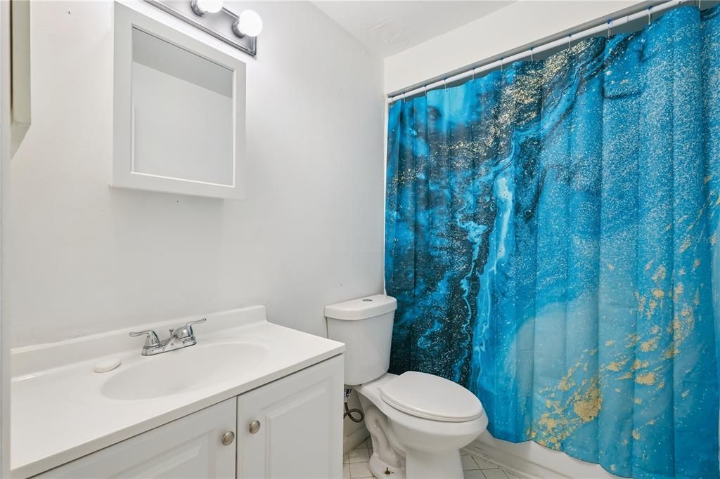 For Sale: $120,000 (2 beds, 2 baths, 1073 Square Feet)