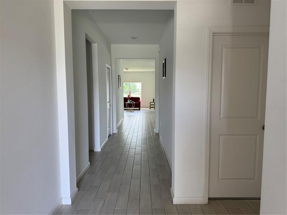 For Sale: $262,400 (4 beds, 2 baths, 1959 Square Feet)