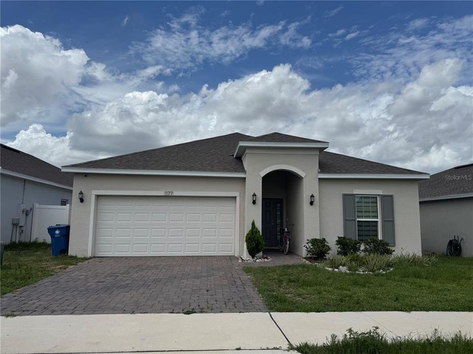 For Sale: $262,400 (4 beds, 2 baths, 1959 Square Feet)
