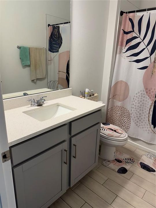 For Sale: $262,400 (4 beds, 2 baths, 1959 Square Feet)