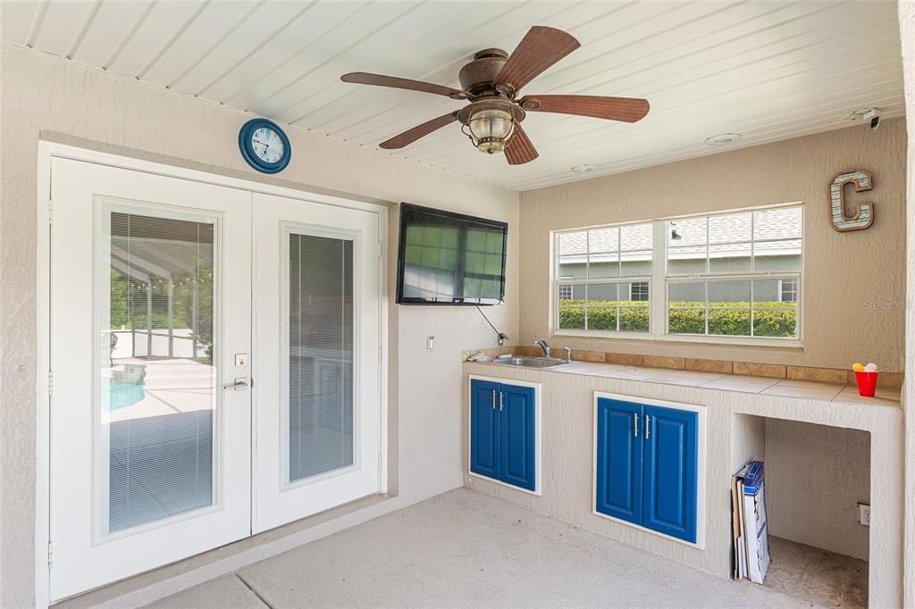 For Sale: $649,900 (4 beds, 3 baths, 2759 Square Feet)
