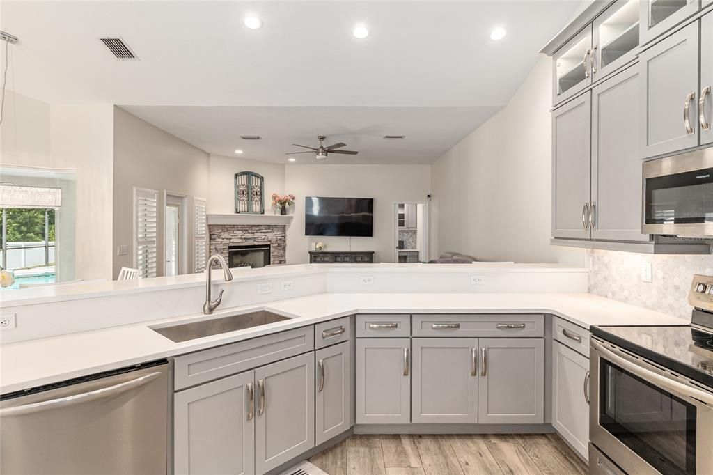 For Sale: $649,900 (4 beds, 3 baths, 2759 Square Feet)