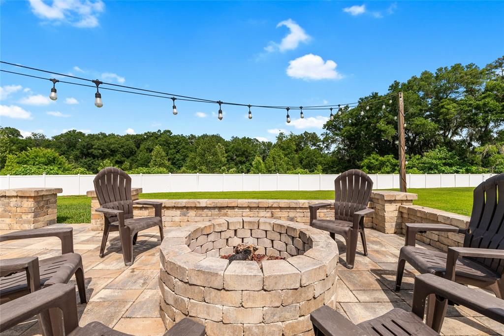 For Sale: $649,900 (4 beds, 3 baths, 2759 Square Feet)