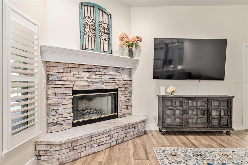 For Sale: $649,900 (4 beds, 3 baths, 2759 Square Feet)