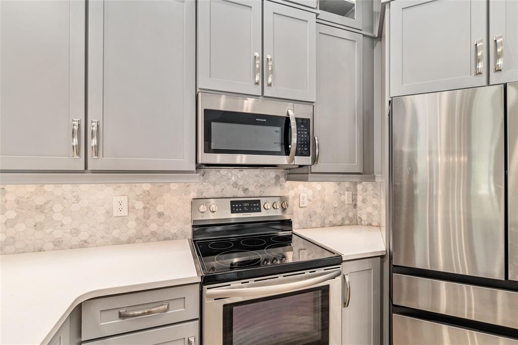 For Sale: $649,900 (4 beds, 3 baths, 2759 Square Feet)