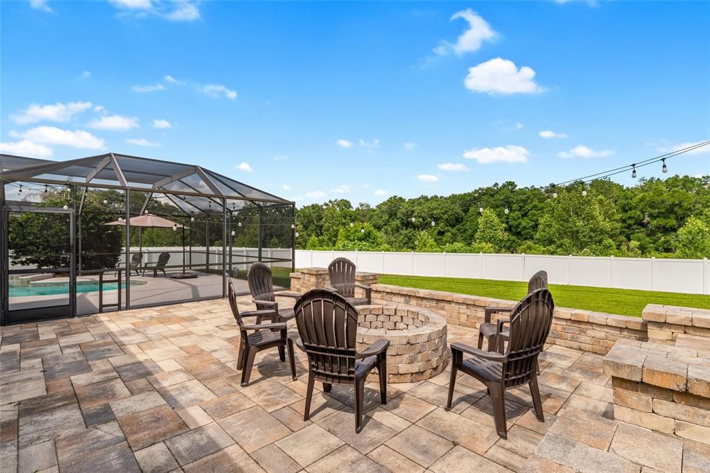 For Sale: $649,900 (4 beds, 3 baths, 2759 Square Feet)