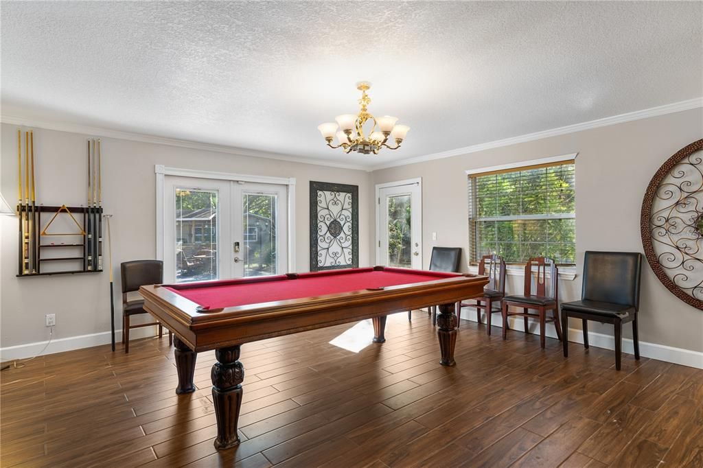 For Rent: $6,999 (7 beds, 3 baths, 5116 Square Feet)