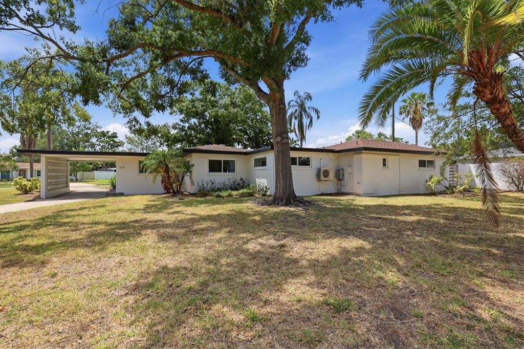 En Renta: $6,500 (4 camas, 3 baños, 2413 Pies cuadrados)