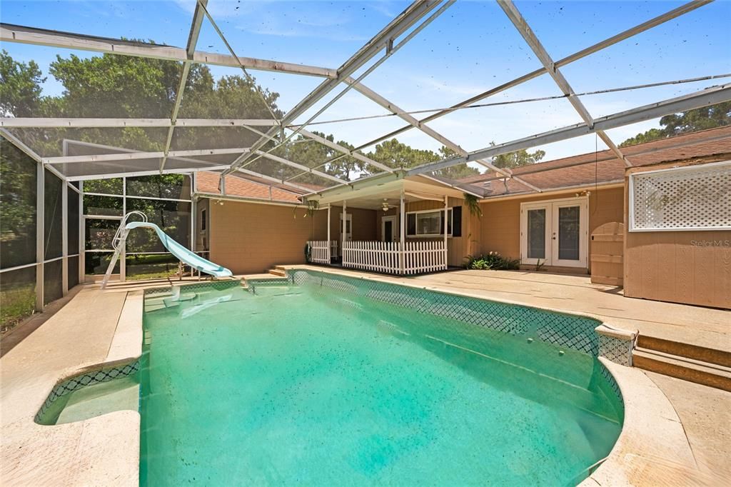 En Venta: $532,000 (4 camas, 2 baños, 2184 Pies cuadrados)